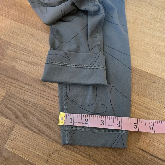 Lululemon Align High-Rise Pant 25" Size 6 Scripted Yogo Army Green - Dark Olive - Picture 12 of 12